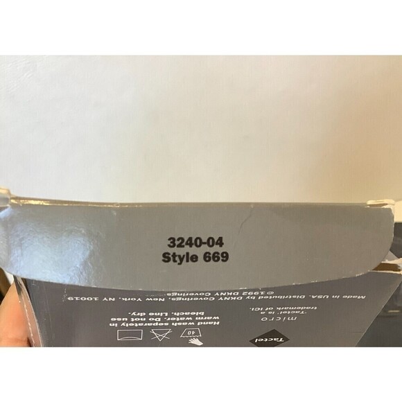 Vintage 1992 DKNY Microfiber Control Top Pantyhose Style 669 #3240-04 Black - Picture 8 of 8